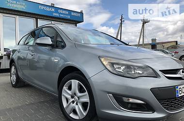 Універсал Opel Astra 2013 в 