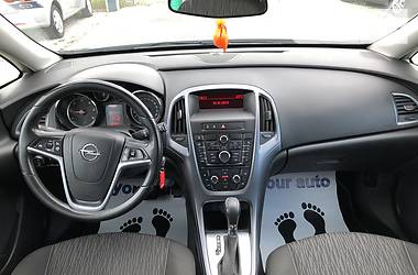 Універсал Opel Astra 2013 в 