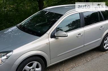 Универсал Opel Astra 2008 в Ивано-Франковске