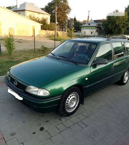 Универсал Opel Astra 1996 в Ивано-Франковске