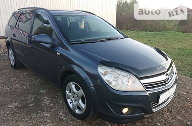 Универсал Opel Astra 2008 в Городке