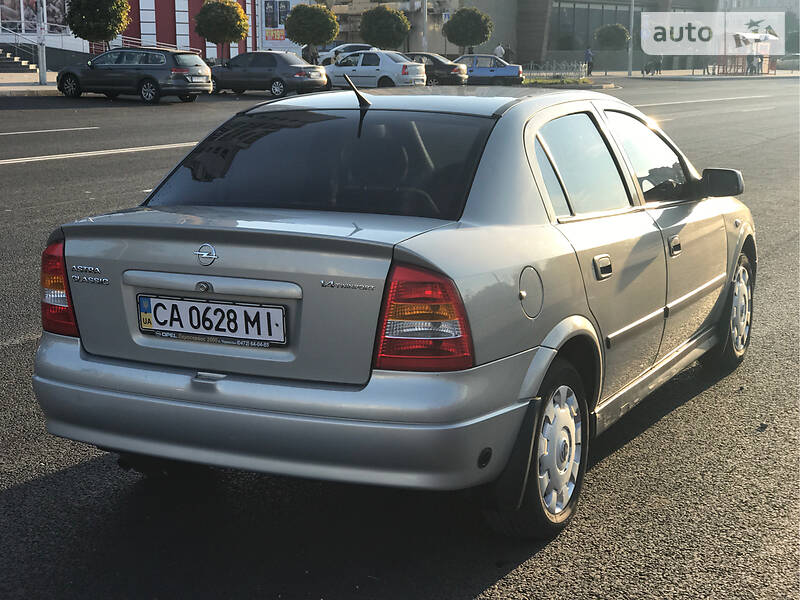 Седан Opel Astra 2007 в Черкассах