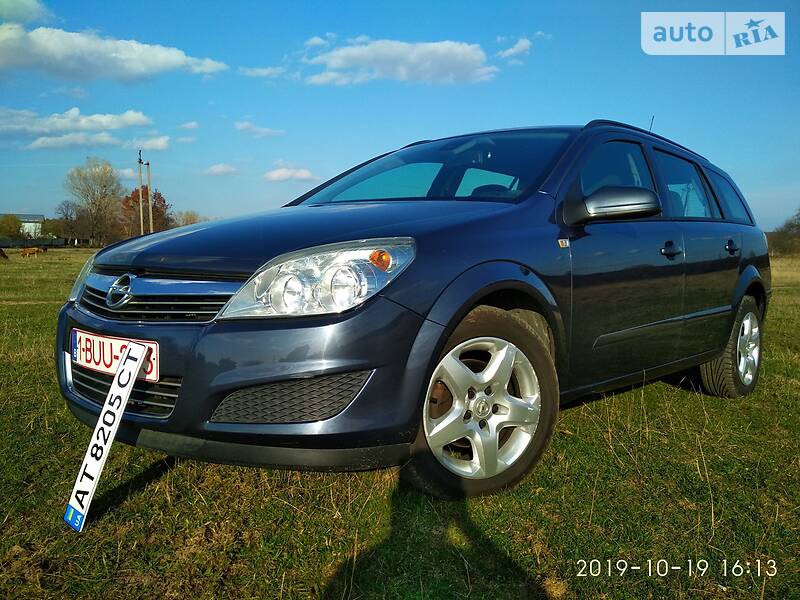 Универсал Opel Astra 2008 в Калуше