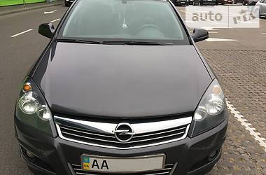 Универсал Opel Astra 2012 в Киеве