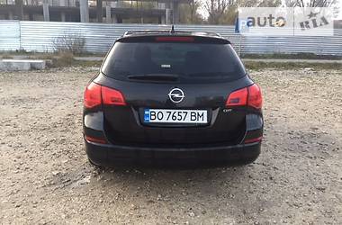 Универсал Opel Astra 2012 в Тернополе