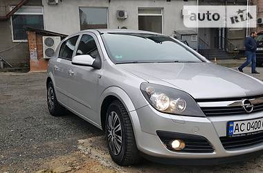 Хэтчбек Opel Astra 2007 в Луцке