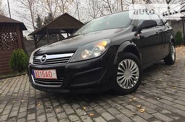 Универсал Opel Astra 2010 в Львове