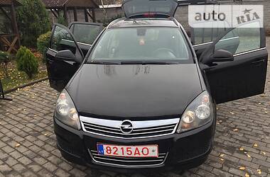 Універсал Opel Astra 2010 в Львові