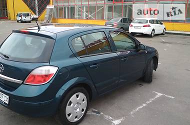 Хэтчбек Opel Astra 2007 в Житомире