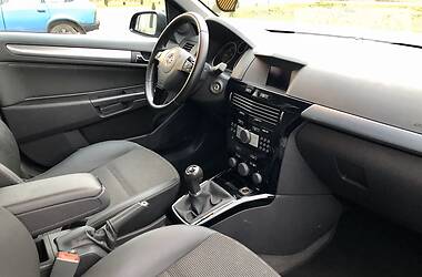 Универсал Opel Astra 2009 в Стрые