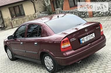 Седан Opel Astra 2008 в Днепре