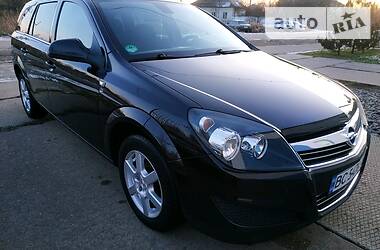 Універсал Opel Astra 2010 в Стрию