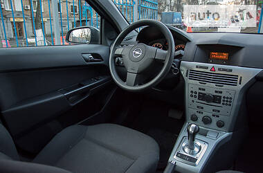 Хэтчбек Opel Astra 2009 в Киеве