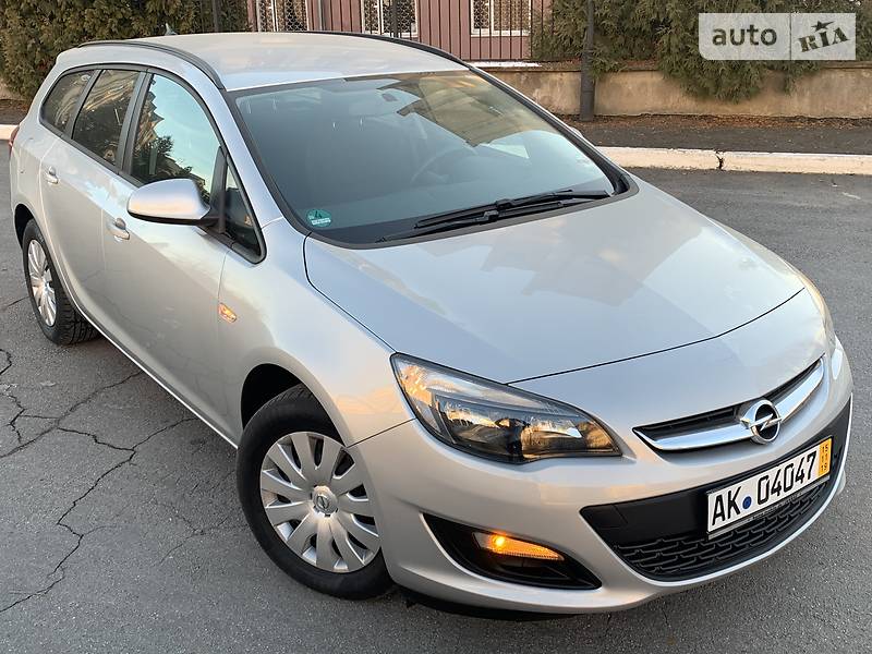 Универсал Opel Astra 2014 в Виннице