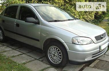 Седан Opel Astra 2005 в Полтаве