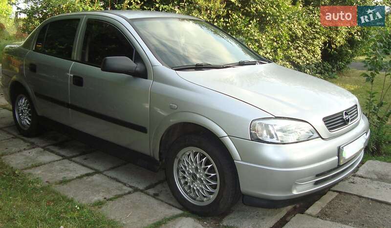 Opel Astra 2005