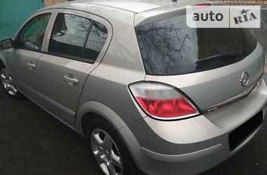 Хетчбек Opel Astra 2008 в 