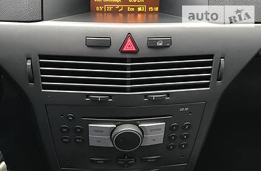 Хетчбек Opel Astra 2005 в 