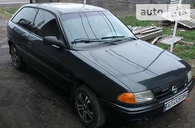 Хэтчбек Opel Astra 1993 в Виноградове