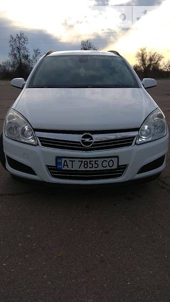 Универсал Opel Astra 2008 в Скадовске