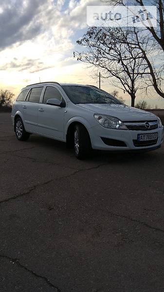 Универсал Opel Astra 2008 в Скадовске
