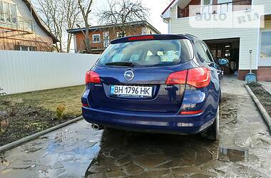 Универсал Opel Astra 2012 в Борисполе