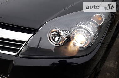 Універсал Opel Astra 2008 в 