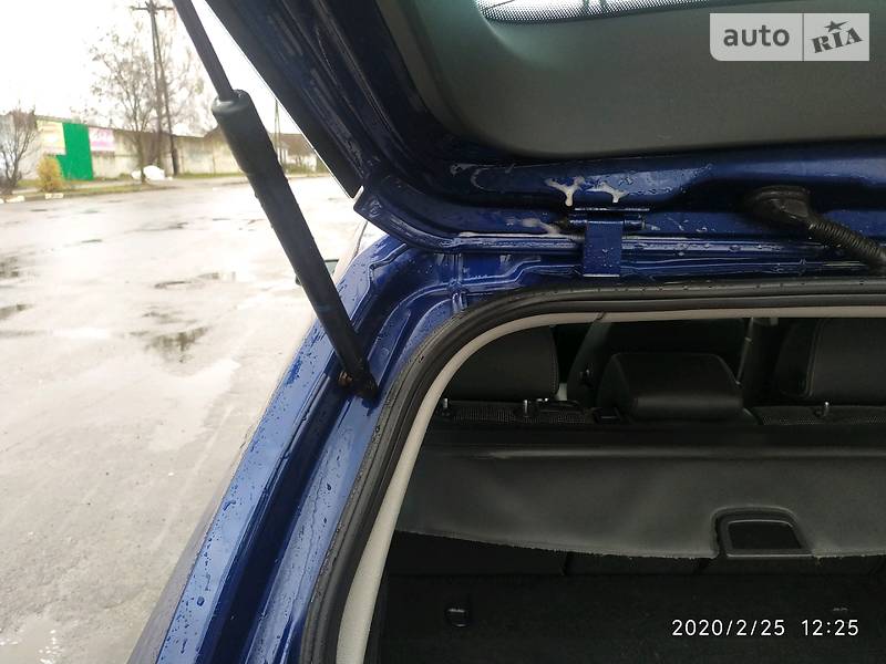 Універсал Opel Astra 2009 в Острозі