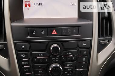 Універсал Opel Astra 2011 в 