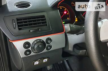Универсал Opel Astra 2009 в 