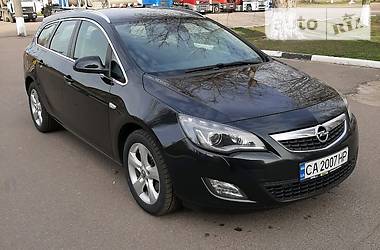 Opel Astra 2012