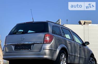 Універсал Opel Astra 2008 в 