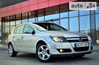 Хэтчбек Opel Astra 2006 в Днепре