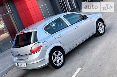 Хэтчбек Opel Astra 2006 в Днепре