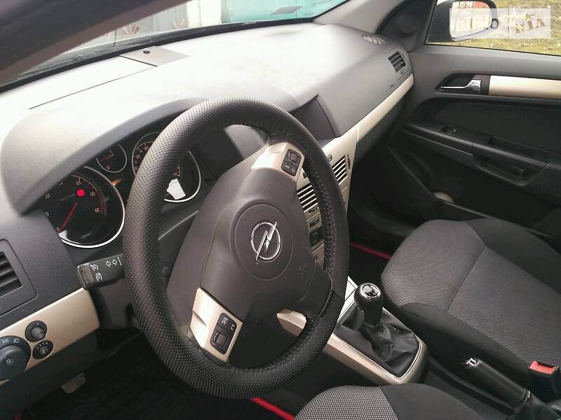 Універсал Opel Astra 2009 в Києві