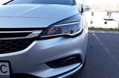 Універсал Opel Astra 2016 в 