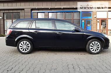 Універсал Opel Astra 2010 в 