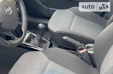Універсал Opel Astra 2010 в 