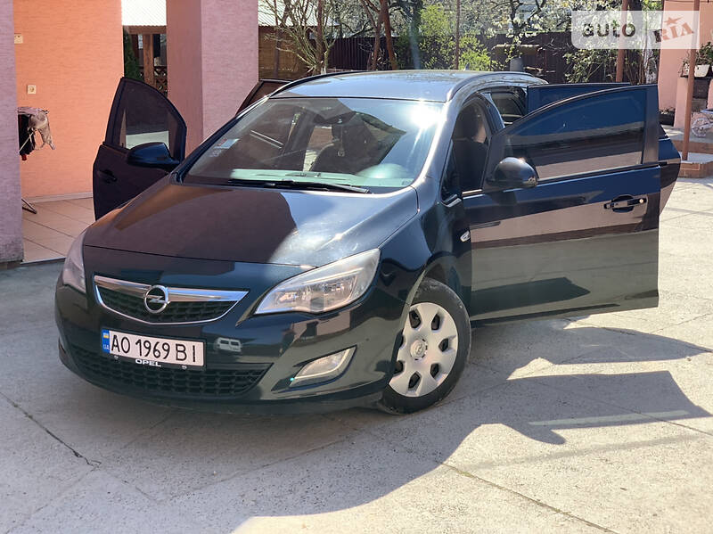 Універсал Opel Astra 2012 в Хусті фото 38 Універсал Opel Astra 2012 в Хусті