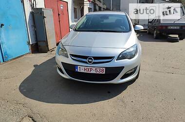 Хетчбек Opel Astra 2014 в 