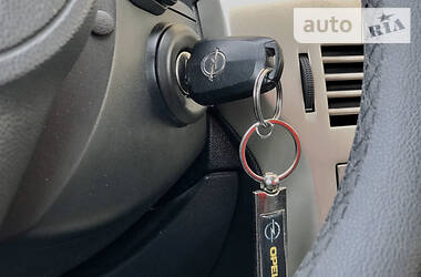 Універсал Opel Astra 2007 в 