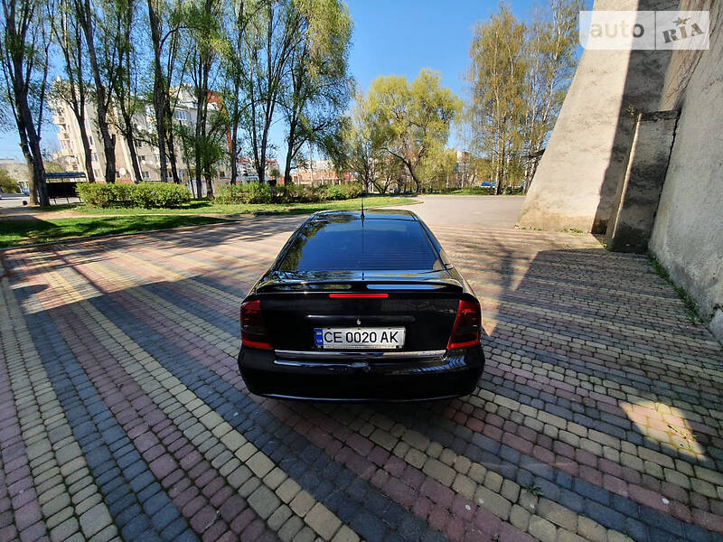 Купе Opel Astra 2004 в Чернівцях