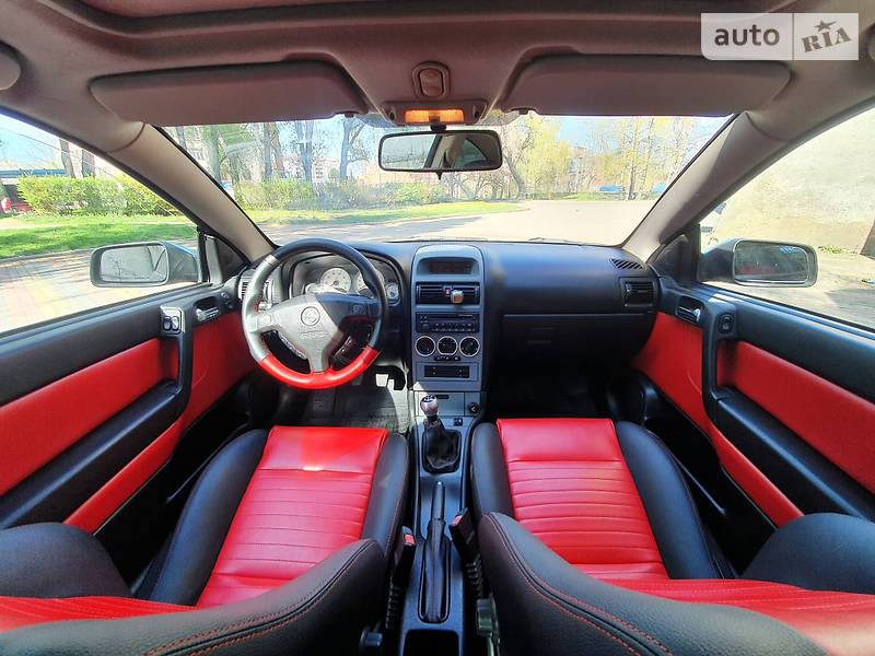 Купе Opel Astra 2004 в Чернівцях