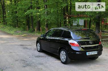 Хетчбек Opel Astra 2005 в 