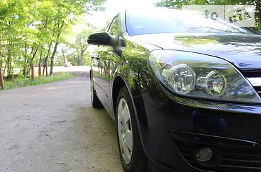 Хетчбек Opel Astra 2005 в 