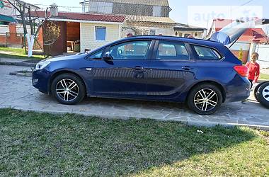 Универсал Opel Astra 2012 в Борисполе