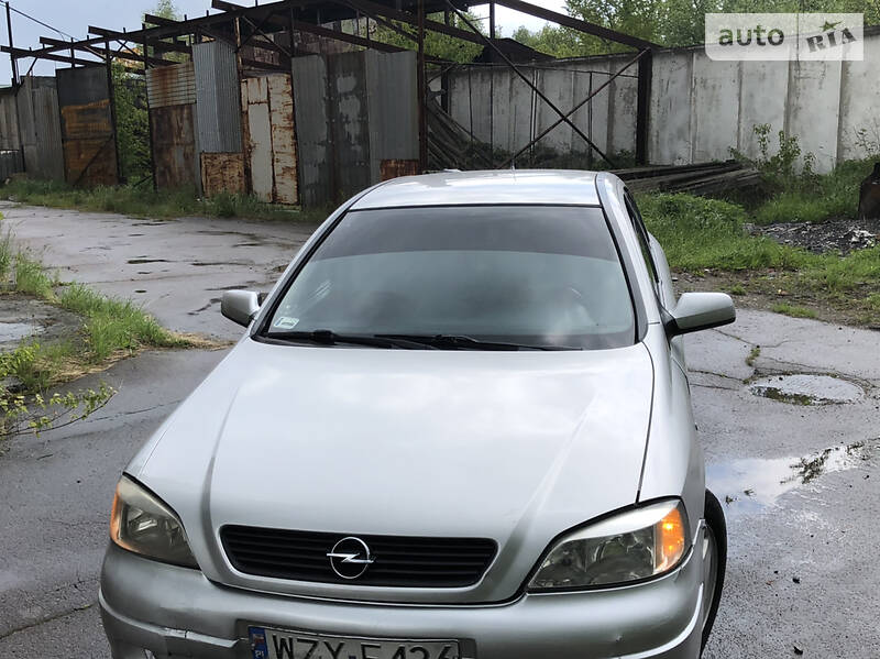 Хэтчбек Opel Astra 2001 в Дрогобыче