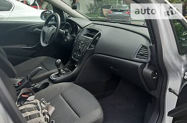 Универсал Opel Astra 2011 в Одессе