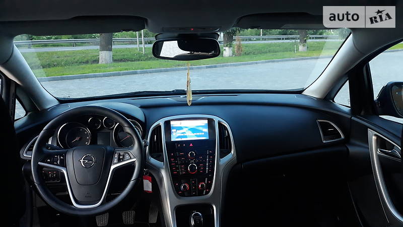 Універсал Opel Astra 2011 в Вінниці