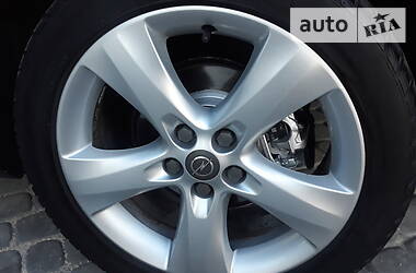 Універсал Opel Astra 2011 в 